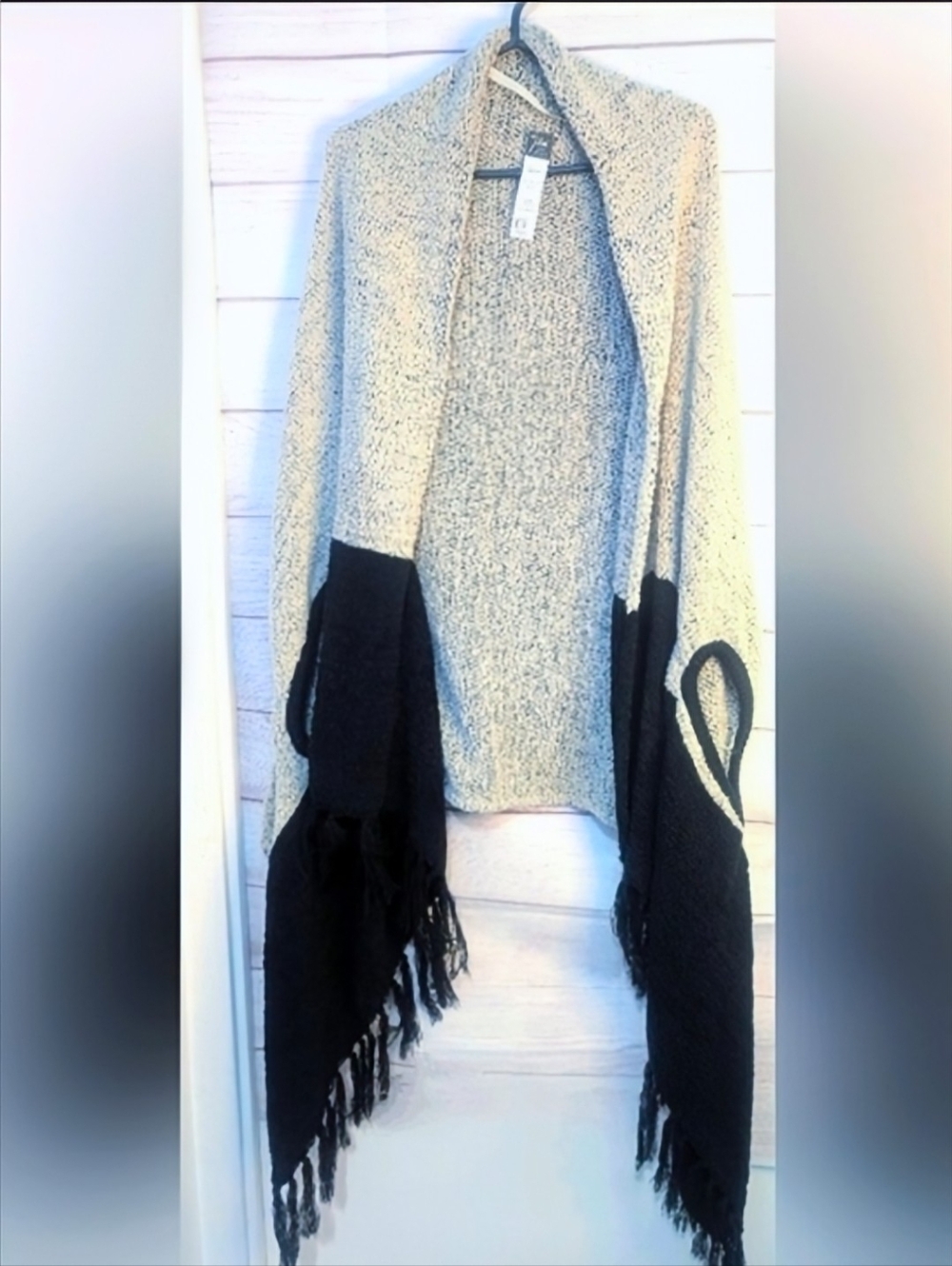 NWT JACK & MISSY Women's Super Soft Black and Cream knit Poncho With Fringe